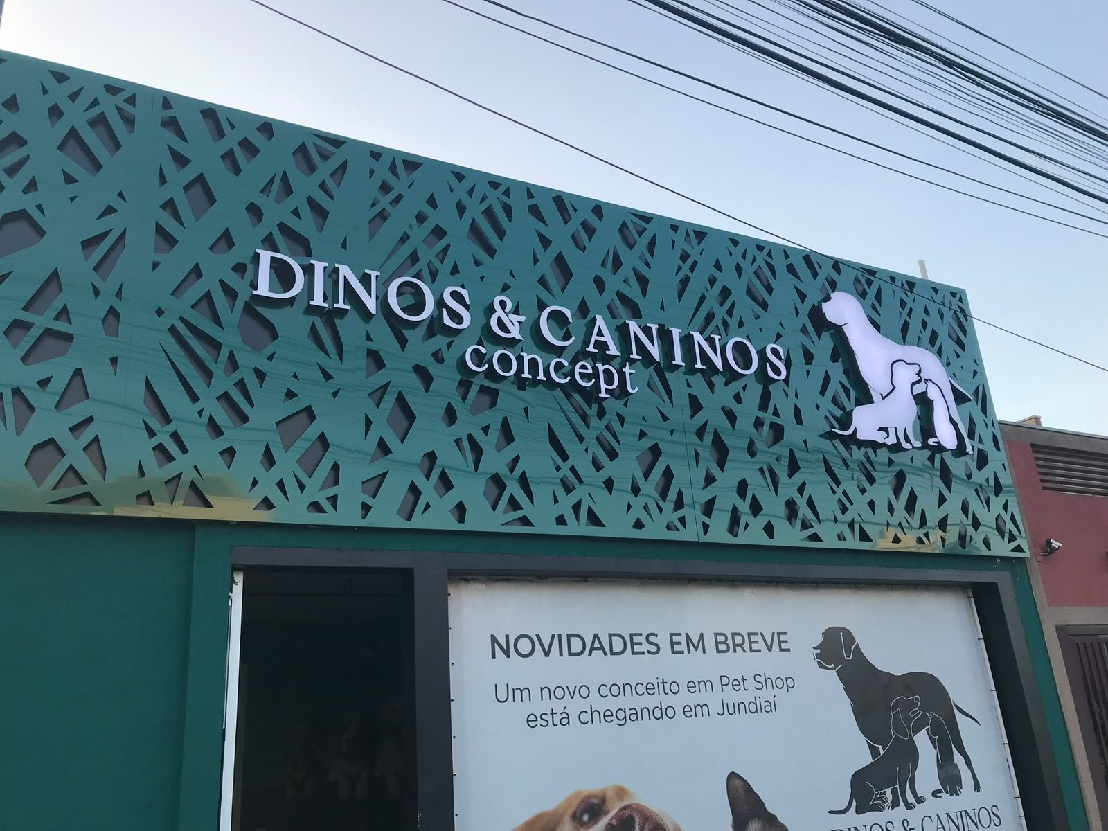 Fachada ACM pet shop corte laser premium Jundiai - Franksign